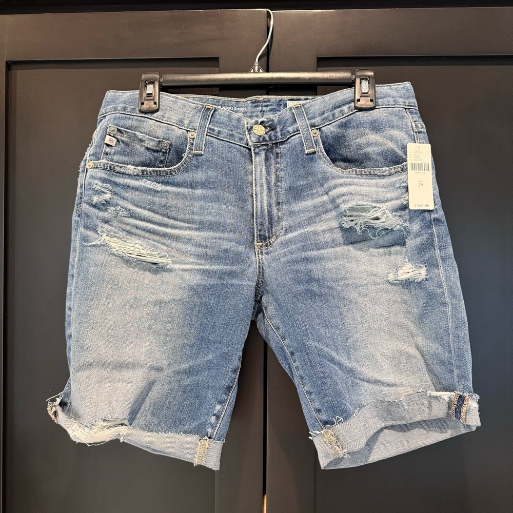 NWT AG Denim cut off shorts- the Nikki short size 29